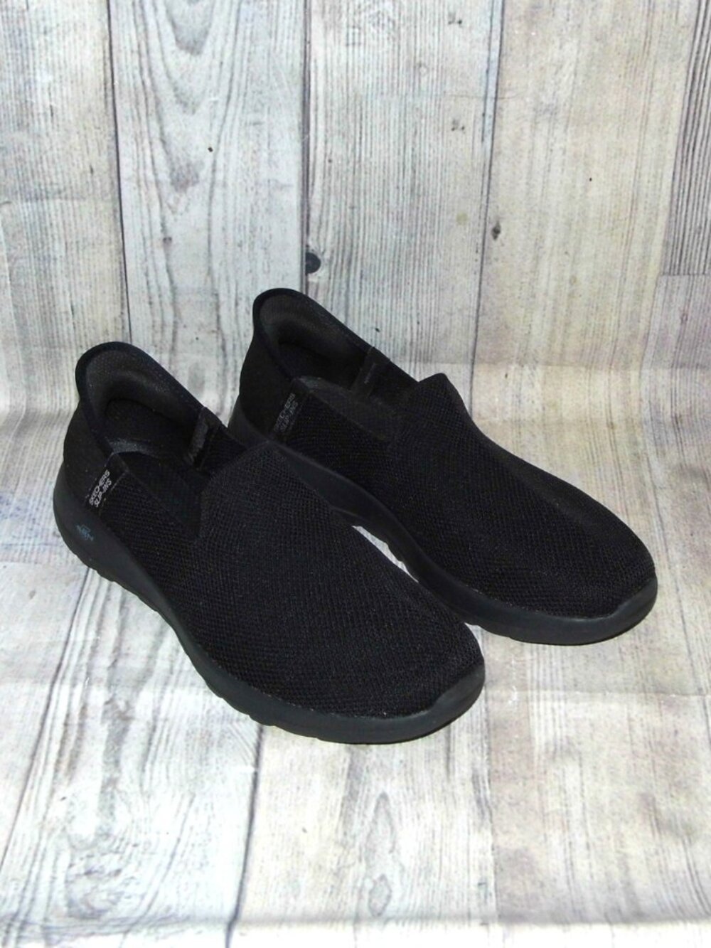 SKECHERS Slip Ins Black Slip On Sneakers Womens Size 9.5 Wide